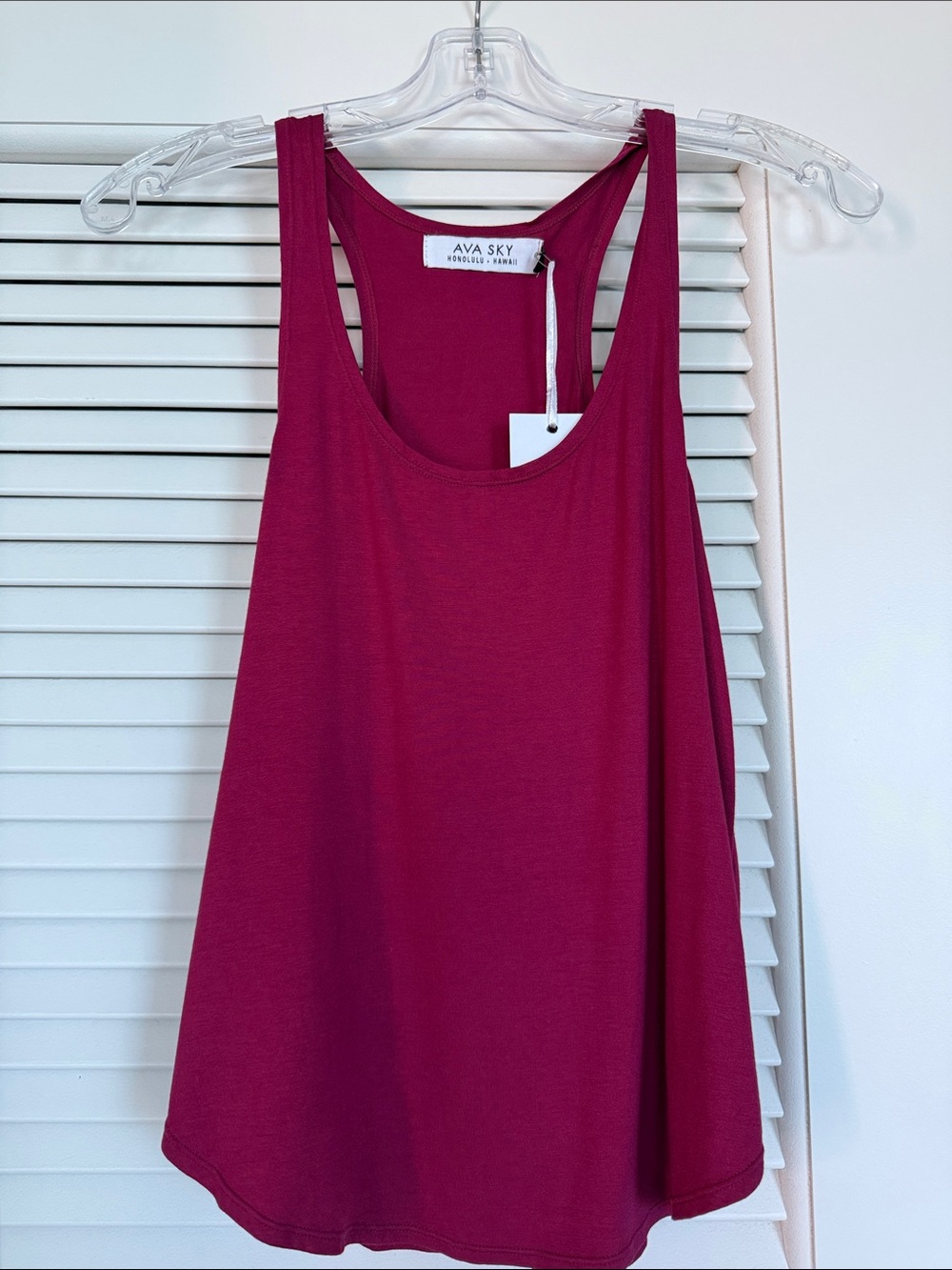 Ava Sky Sleeveless Racerback Tank in Deep Magenta. Size XS!